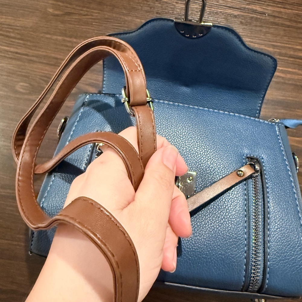 Elegant Blue Mini Bag - Picture 7 of 7